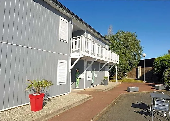 Fasthotel La Roche-Sur-Yon Un Fh Confort