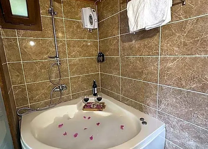 Kabak Armes Hotel
