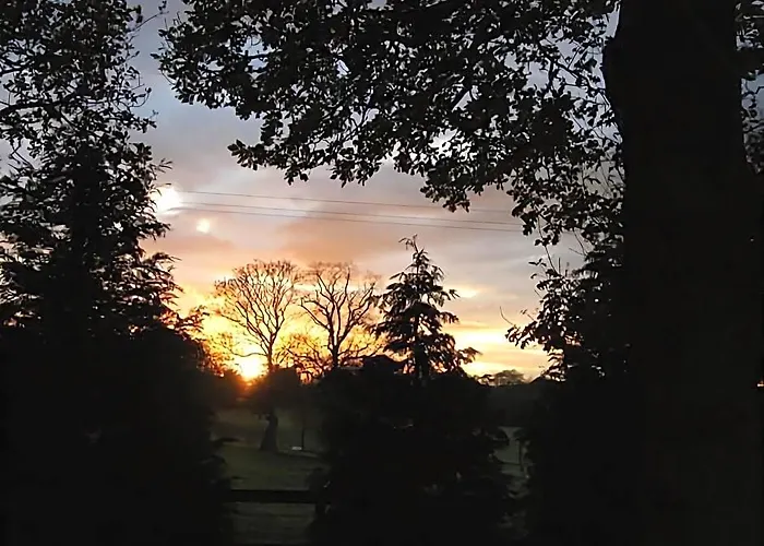 Arden Country House