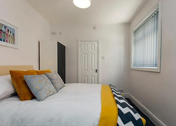 Townhouse @ 58 Brooklyn St - Crewe