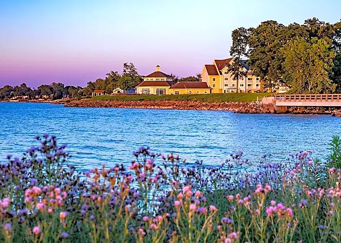 The Lodge At Geneva On The Lake