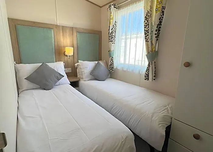 Anchors Rest - Family Caravan - Haven