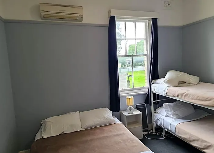 Kearsley Hotel
