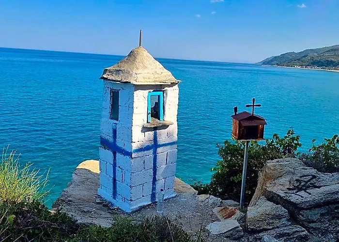 Moses Villa