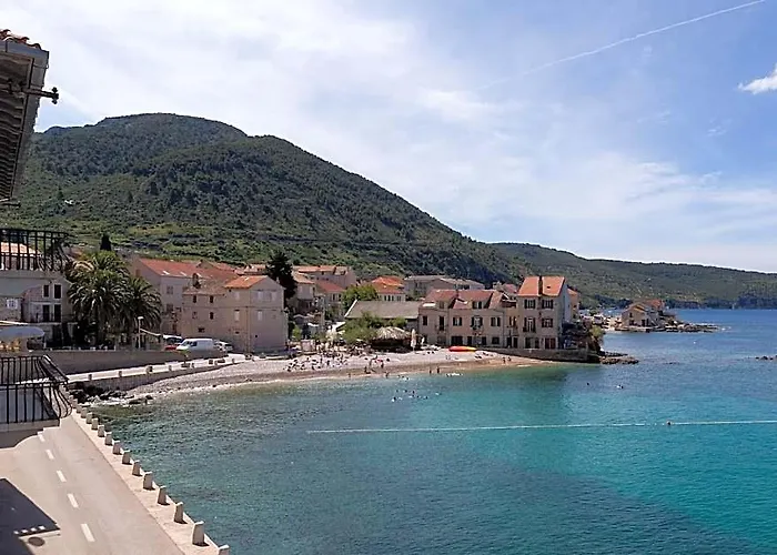 Komiza Provita Guesthouse