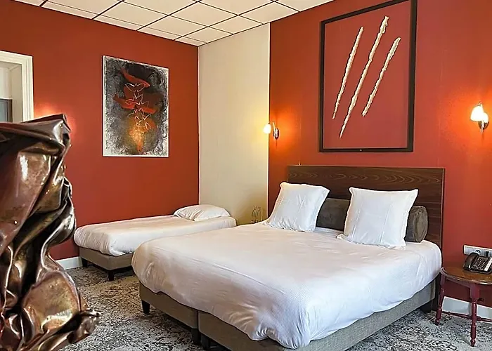 Logis Hotel & Bien Etre Chateau De La Barge