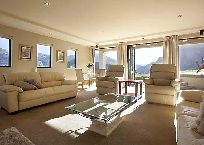 Gibbston House Boutique B&B