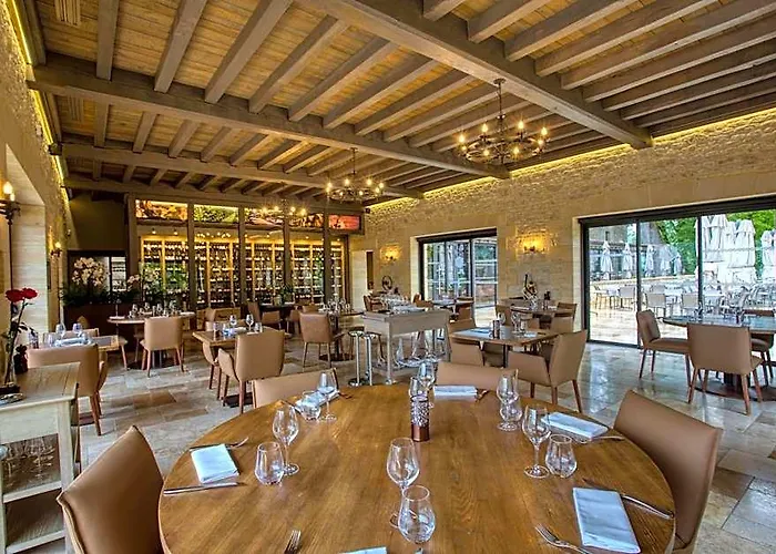 Domaine De Monrecour - Hotel & Restaurant - Proche De Sarlat