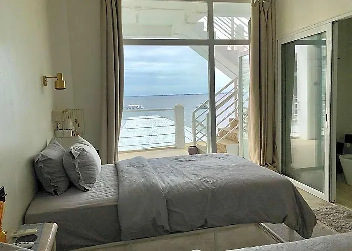 Sugarsea Inn & Dive Shop