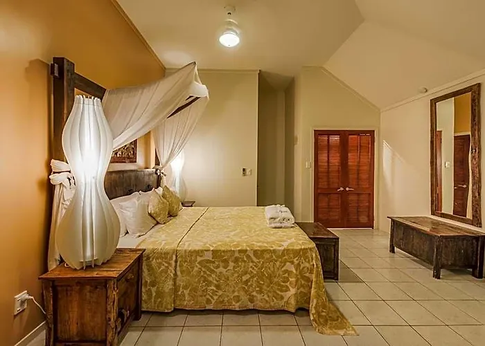 Crown Beach Resort & Spa