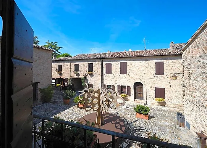 Palazzo Viviani - Castello Di Montegridolfo