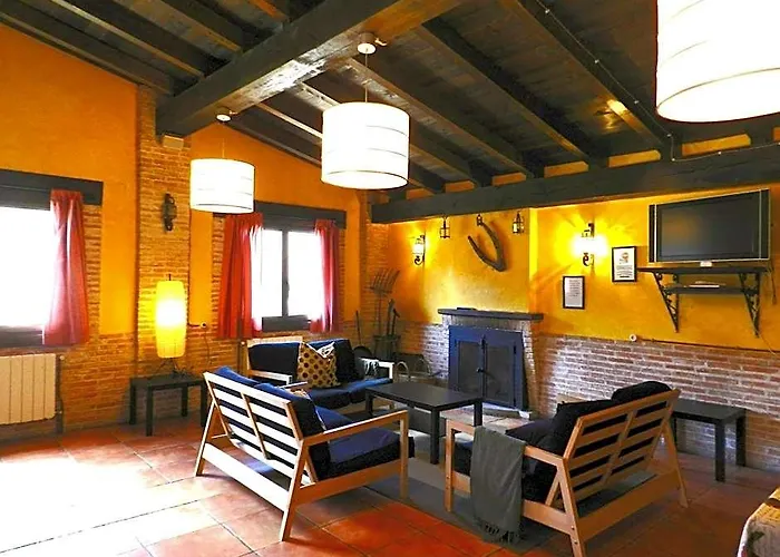 Hostel El Lago, Caceres