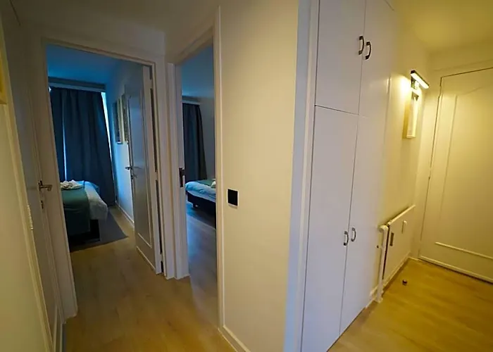Skyway Airport Apartments