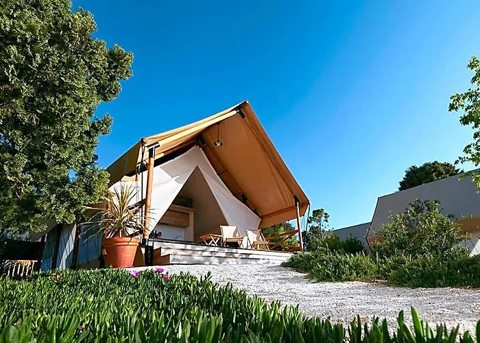 Arena One 99 Glamping