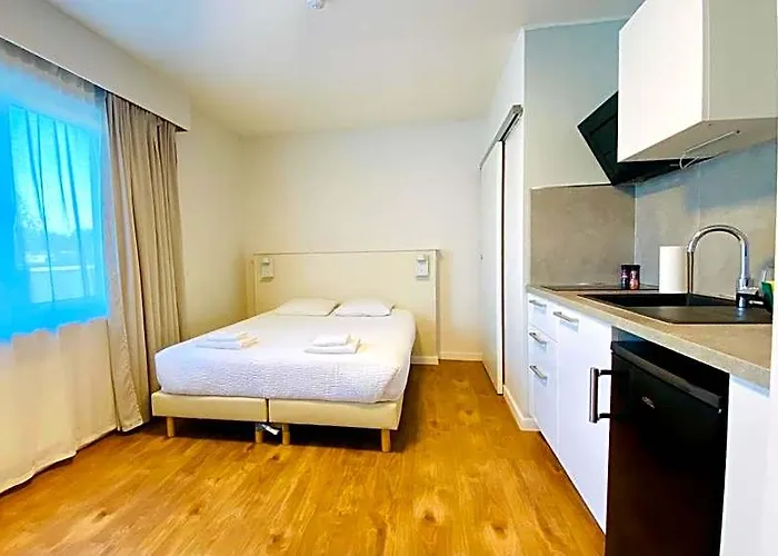 Aramis Studio Hotel