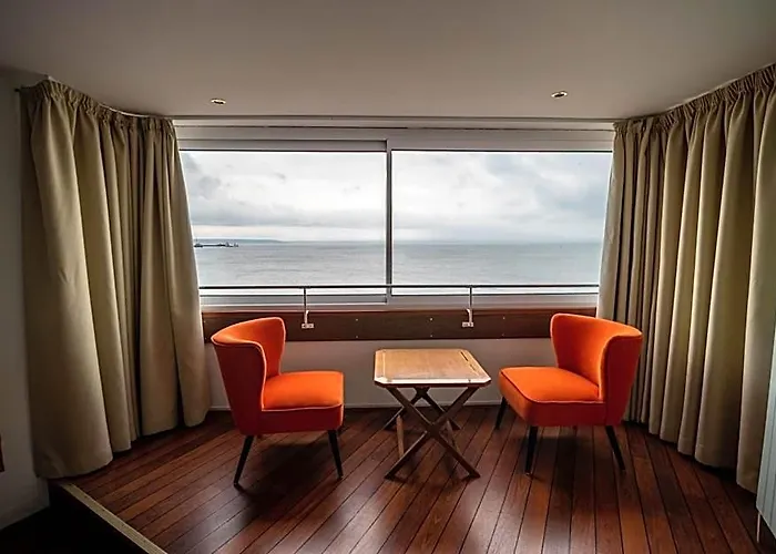Logis Hotel - La Petite Rade