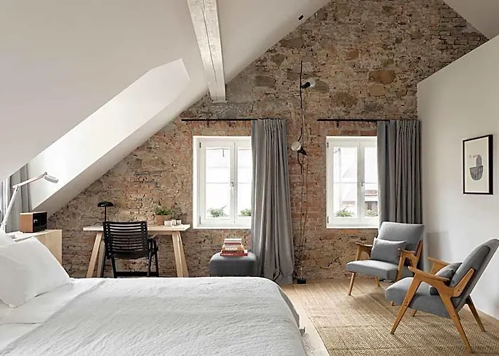 April1550 Boutique Hotel
