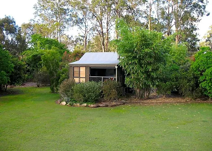 Tuckeroo Cottages & Gardens - Blue Wren & Kookaburra