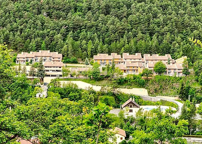 Vacanceole - Residence Les Gorges Rouges