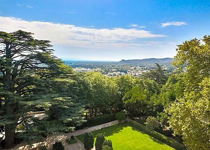 Chateau De Varenne