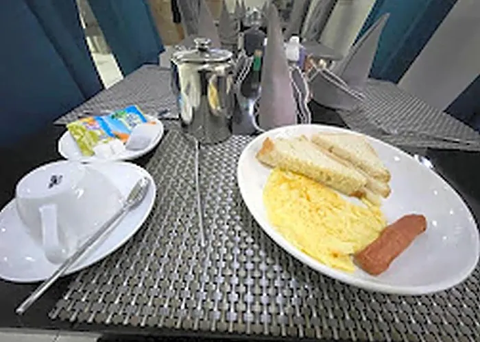 Eleventh House Hotel And Suites