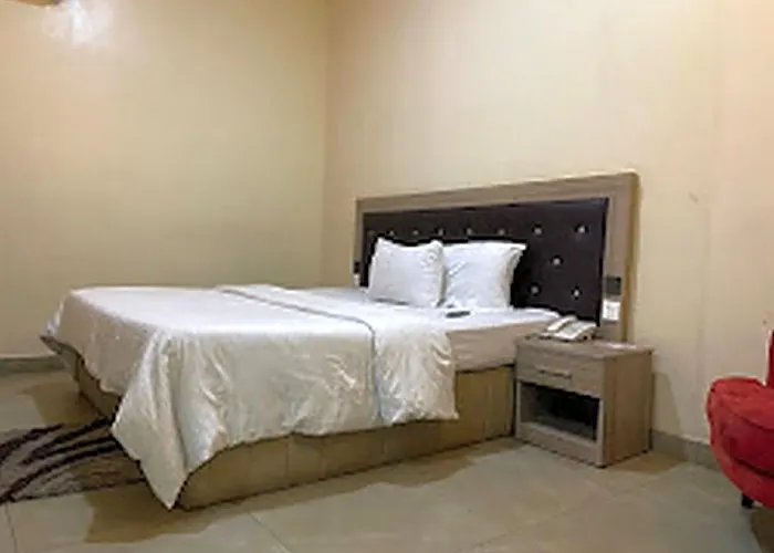 Eleventh House Hotel And Suites