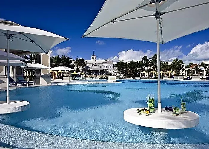 Sandals Emerald Bay