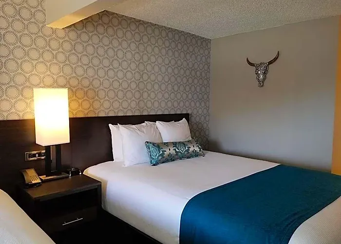 The Hotel Y, A Dazzler Select By Wyndham
