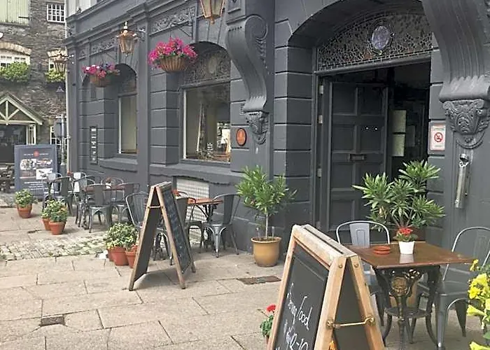 Kings Arms Hotel