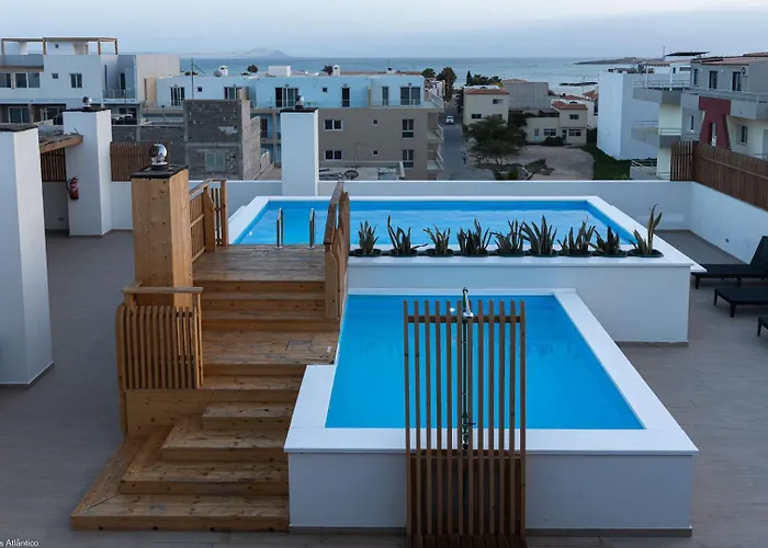 Oasis White Hotel