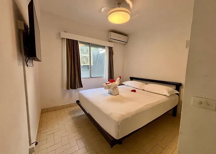 Coconut Palms Resort & Diamond Casino