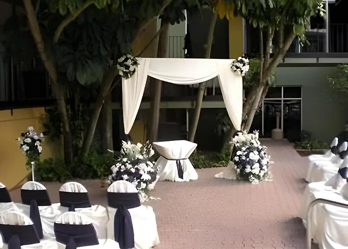 Magnuson Grand Conference Hotel