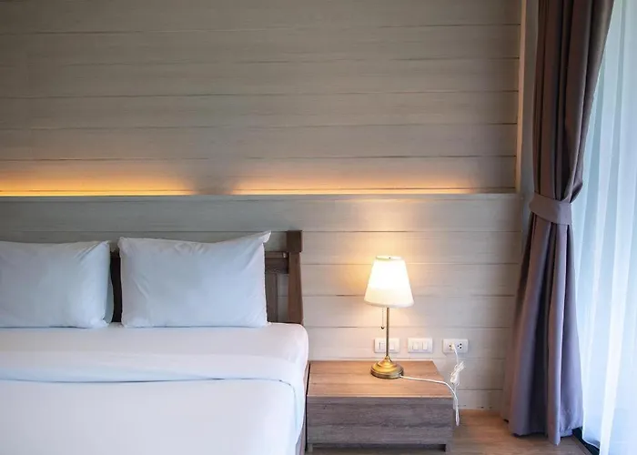 B2 Mae Hong Son Premier Hotel