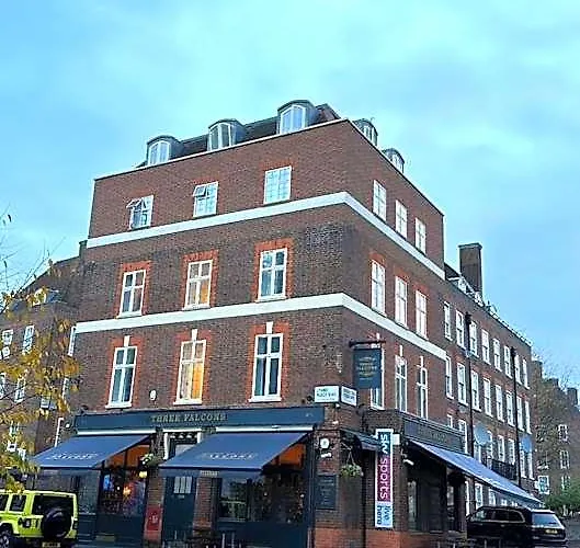 Three Falcons Londen