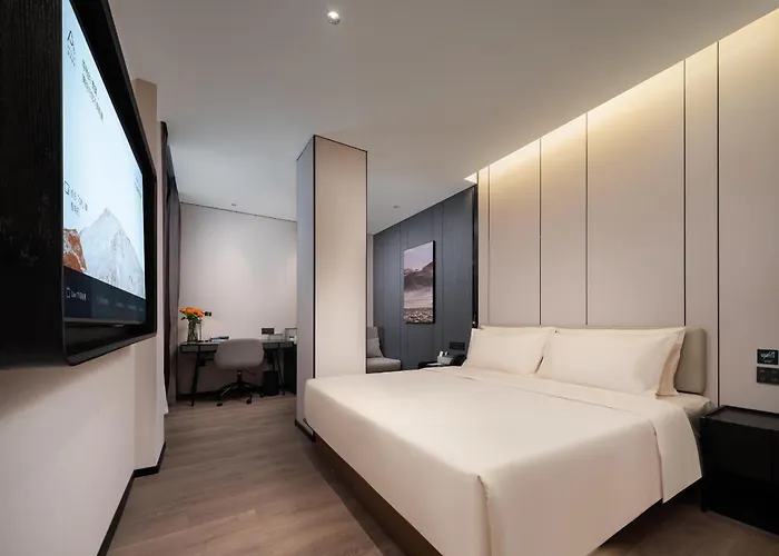 Atour Hotel Dalian Xinghai Square Zhongshan Road