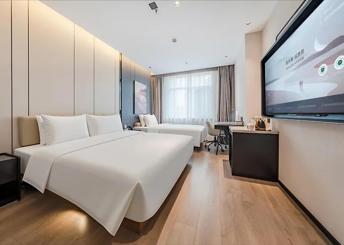 Atour Hotel Dalian Xinghai Square Zhongshan Road