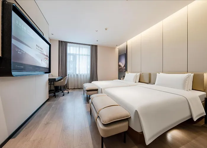 Atour Hotel Dalian Xinghai Square Zhongshan Road