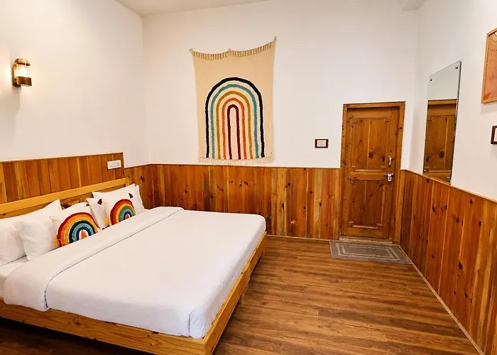 The Riverside Boutique Inn - Tirthan Valley
