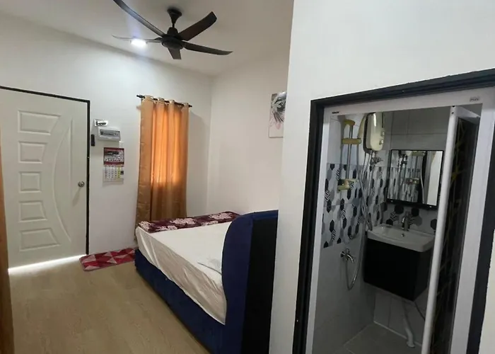 Oyo 91303 Chalet Awie
