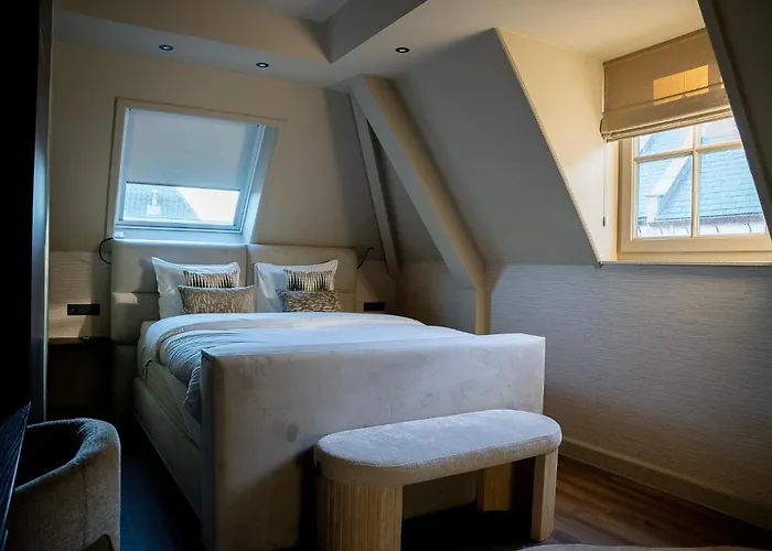 Room4