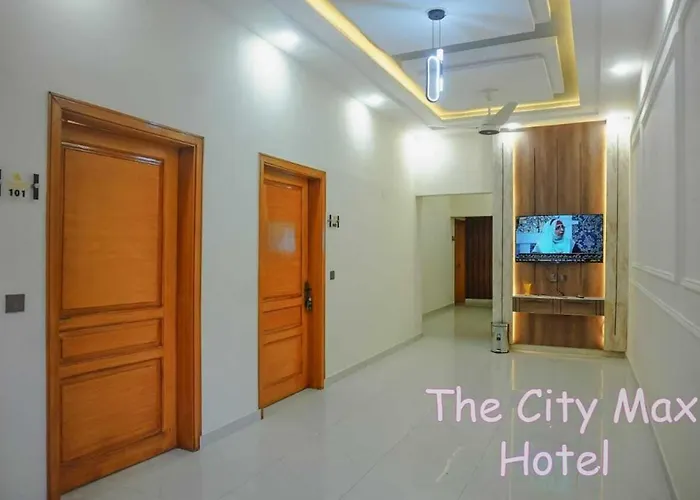 The City Max Hotel
