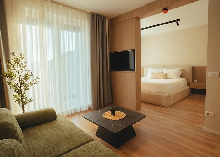 Noir Hotel