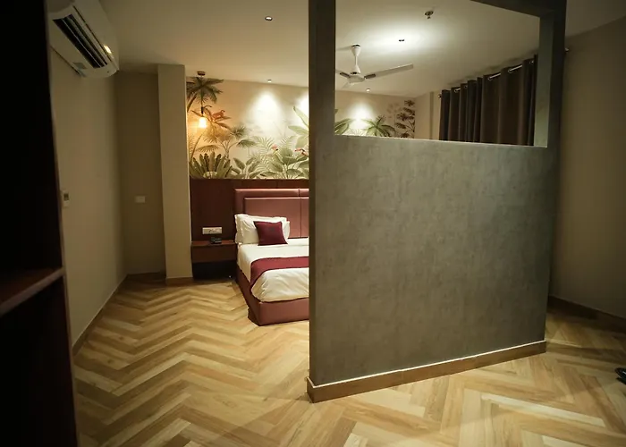 Starvick Banquet & Rooms