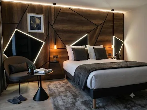 APARTÉ Hotel