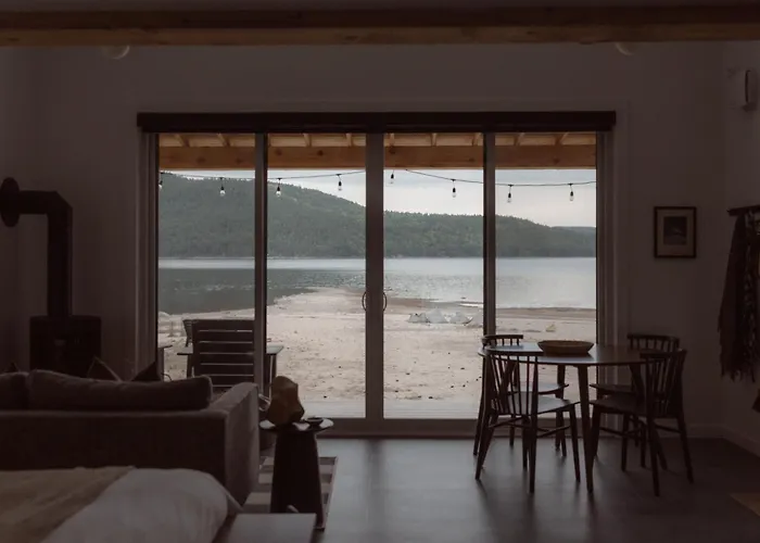 Anupaya Cabin Co
