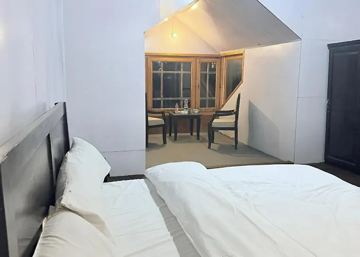Kehkishan Hotel & Resort Shogran