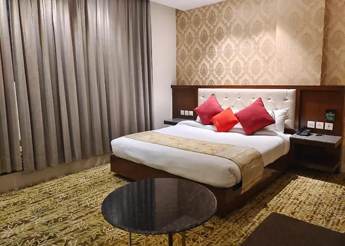 Palmdale Hotel & Resort