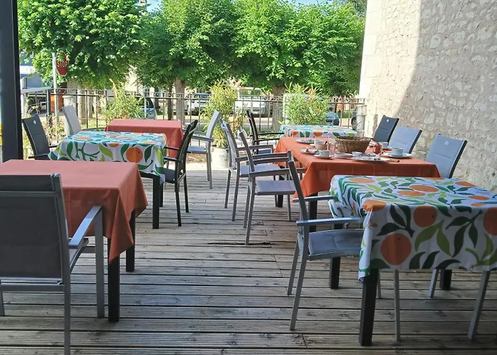 Au BOSQUET FLEURI MAISON DE CAMPAGNE
