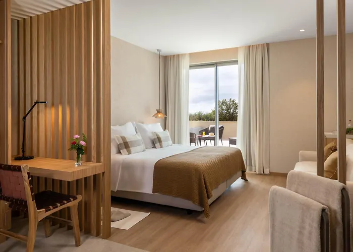 Legacy Ithos Boutique Hotel
