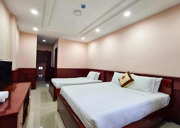 Con Dao Tan Son Nhat Hotel